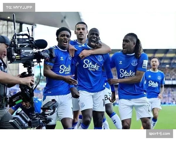 财务调查：一家英超俱乐部因违反可持续发展规则面临扣分风险